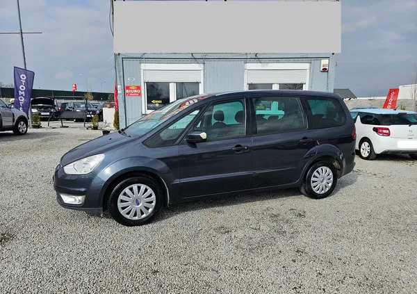 samochody osobowe Ford Galaxy cena 17800 przebieg: 379000, rok produkcji 2007 z Nowogród